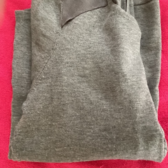 Chico’s Grey Pullover Sweater, Size O ( Small 4/6) - Picture 7 of 7